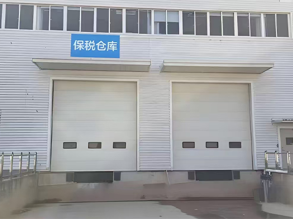 工业滑升门